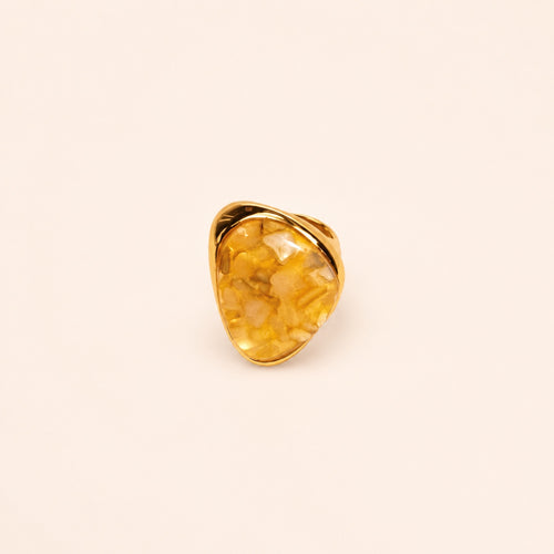 Bague HINA Or topaze sur fond clair